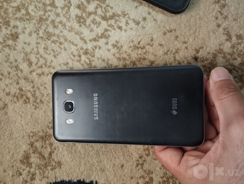 Samsung Galaxy J7