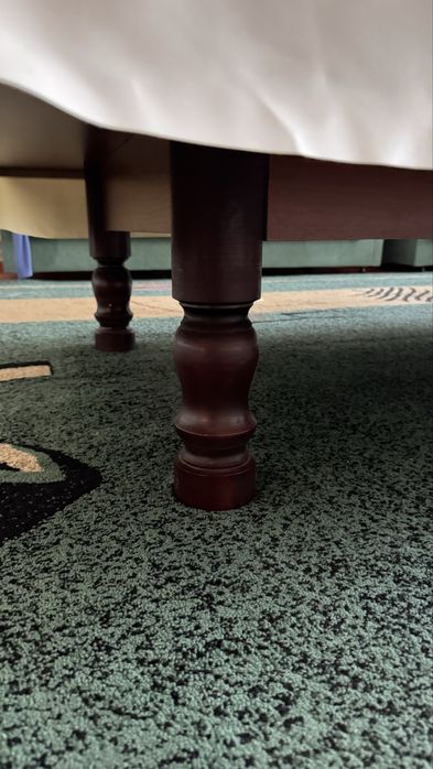 стол (со сьемными ножками)