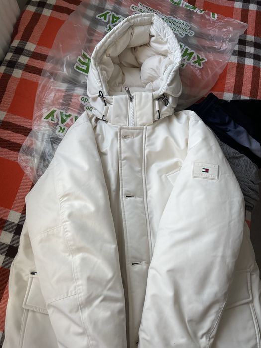 Куртка tommy hilfiger новая