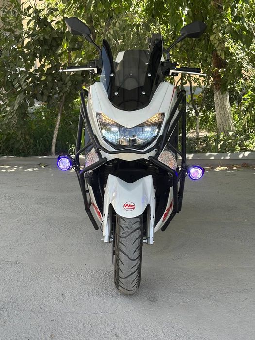 Продаётся скутер N-max