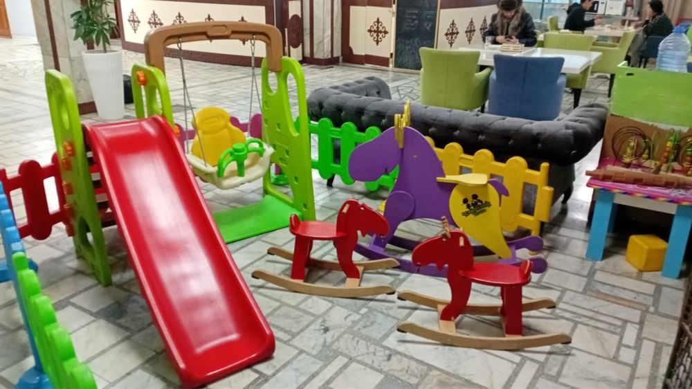 Продам детскую игровую площадку