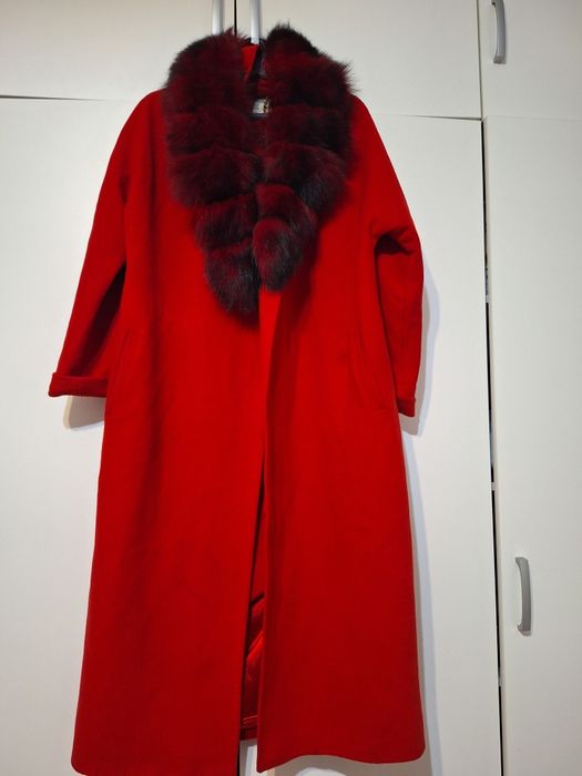 Продается пальто