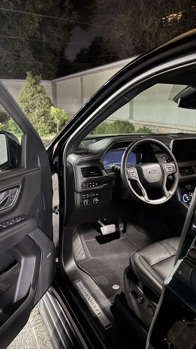 Chevrolet Tahoe 2023 — 2