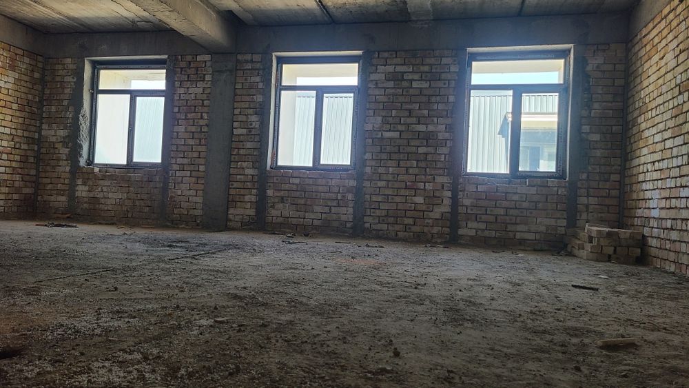 6 комнатная дуплекс коробка кадастр 126 кв.200 м. от метро 12 бекат