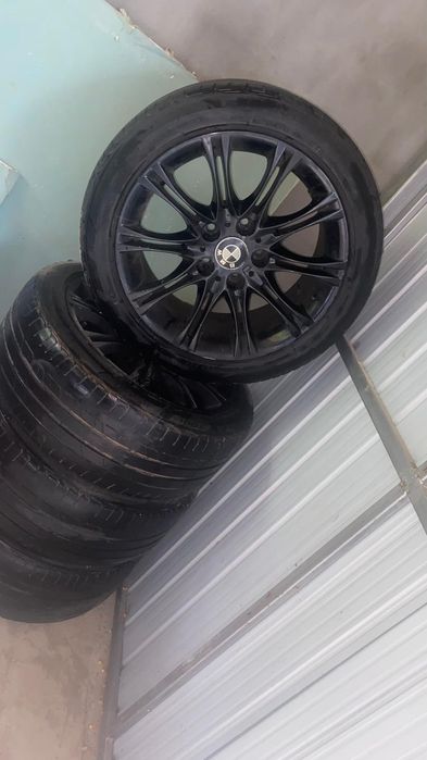 Vând roți 225/45 r17