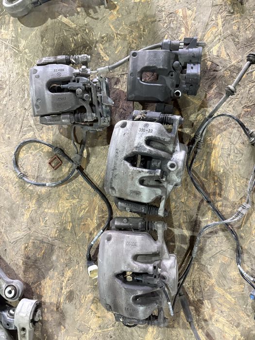 Mercedes w213 2.2cdi 194кс 4matic Комби Спирачни Апарати Супорти