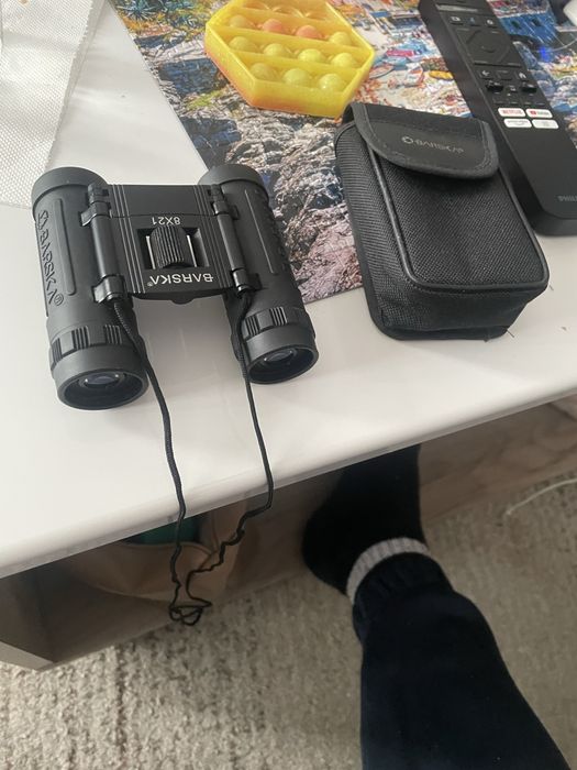 Binoclu este ca nou