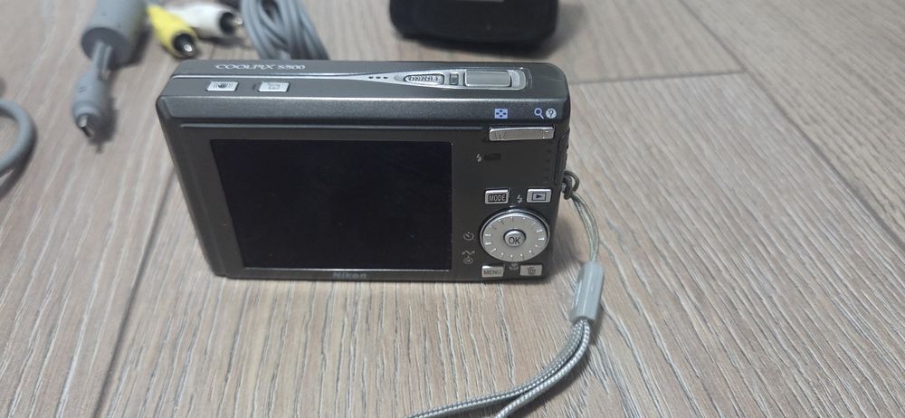 Nikon coolpix s500