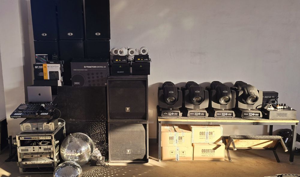 Sistem sonorizare și lumini