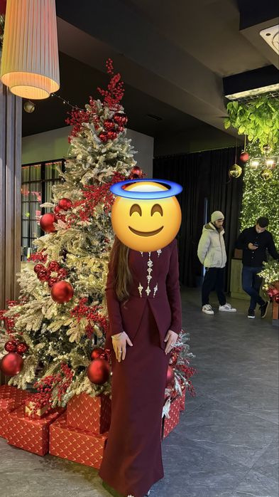 Красивое, элегантное платье, в модном расцветке