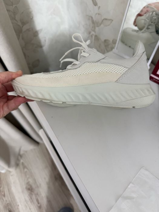 Ecco кросовки женские