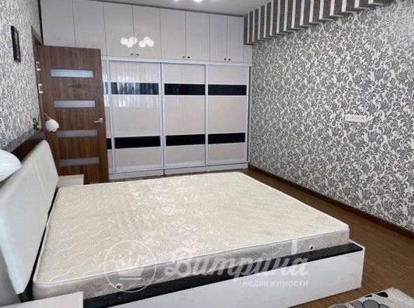 1 комнатная переделанная в 2-х комнатную в центре города