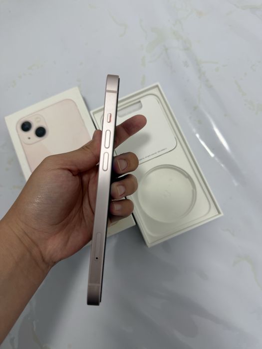 Продается IPhone 13