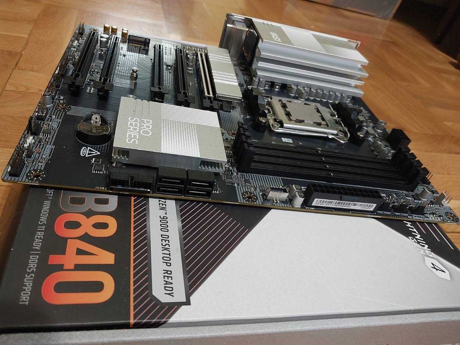 AMD Ryzen 9 7900X + MSI Pro B840-P Wi-Fi