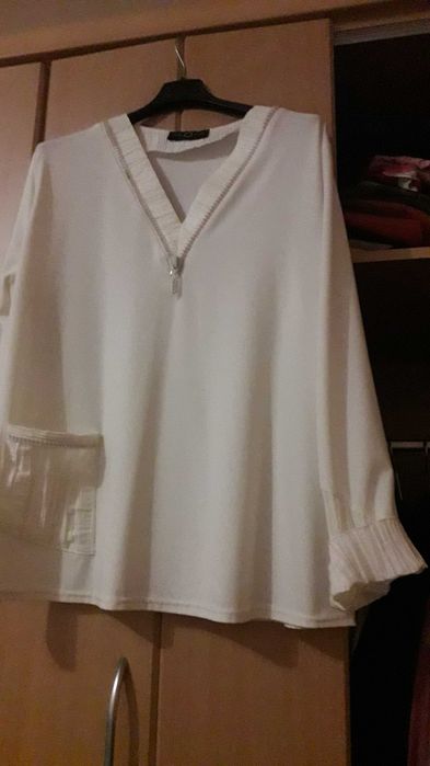 Bluzița elegantă dusă din Franța nr 50