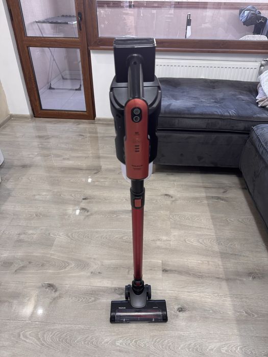 Вертикална безкабелна прахосмукачка Taurus