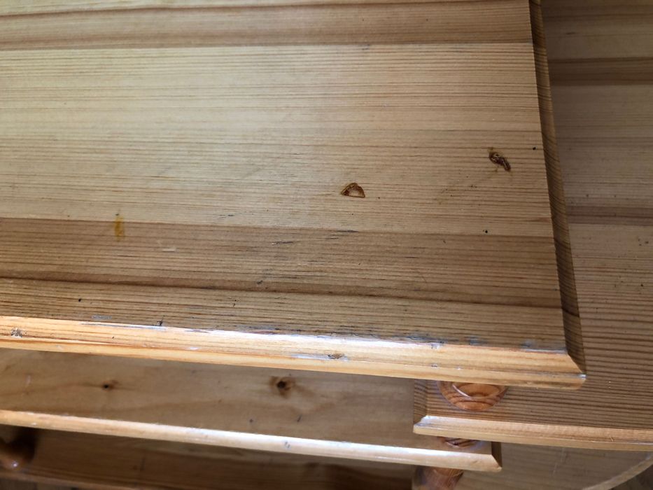 Налична! Дървена масичка за телевизор 120х70х38см