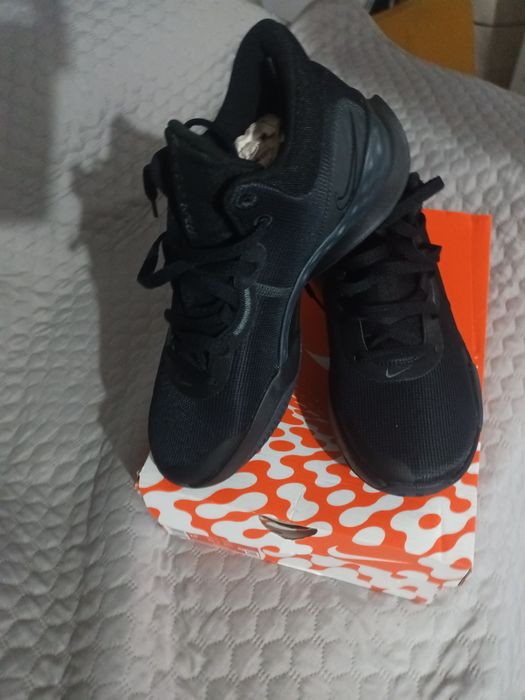 Vănd Nike noi originali Unisex