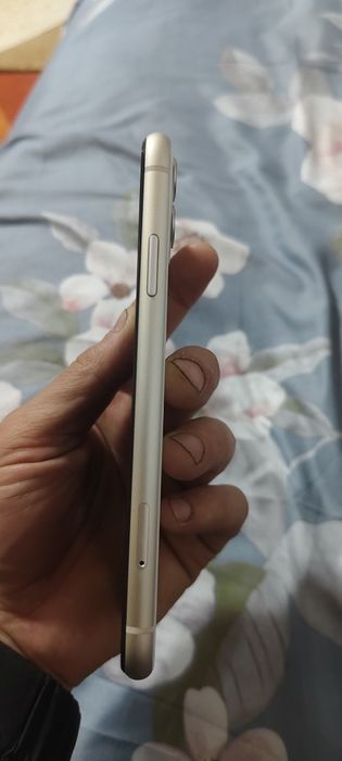 Продам или обмен айфон 11