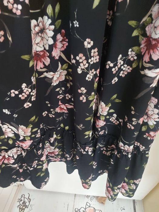 Дамски рокли различни модели