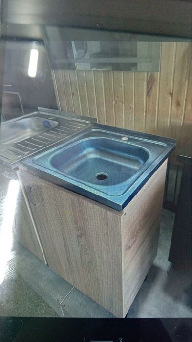 Тумбы с мойками