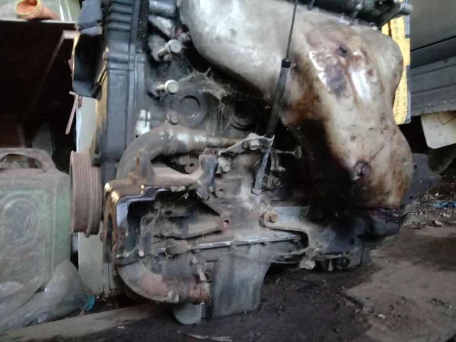 Двигатель на мазду переходку 16кл.DOHC