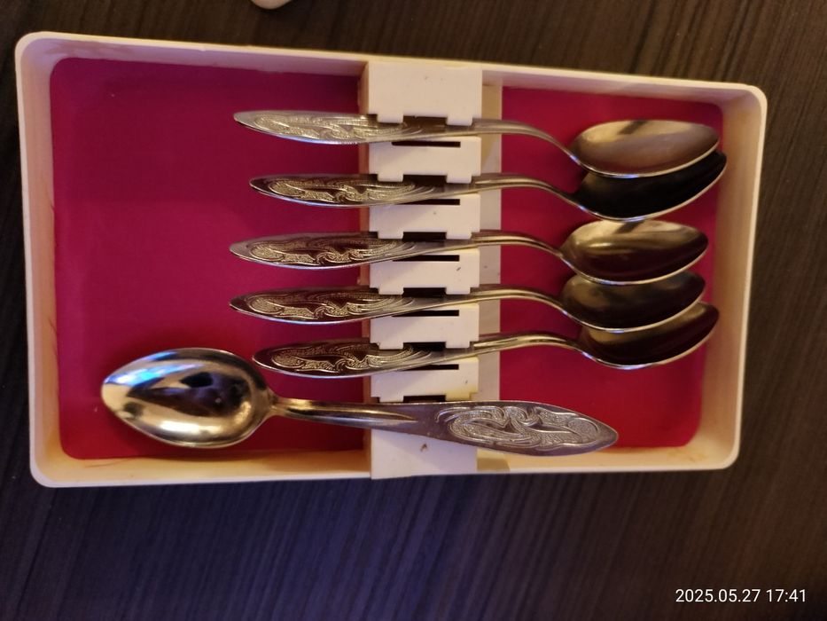 Набор чайных ложек, набор столовых ножей