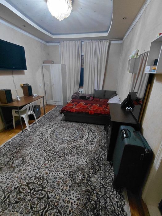 Продается квартира 1/4/5 ТТЗ Ахмад Югнаки 1 комнатная 4 этаж