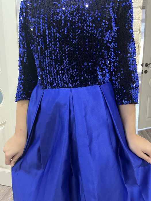 Нарядное платье