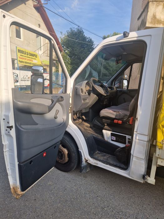 Vând Mercedes Sprinter