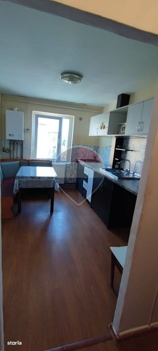 Apartament 2 camere de Închiriat! Se acceptă animale de companie!