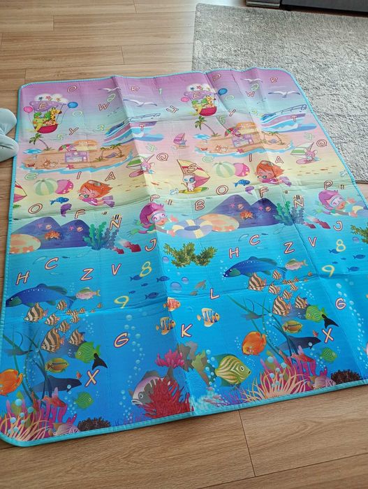 Двустранен детски килим за игра