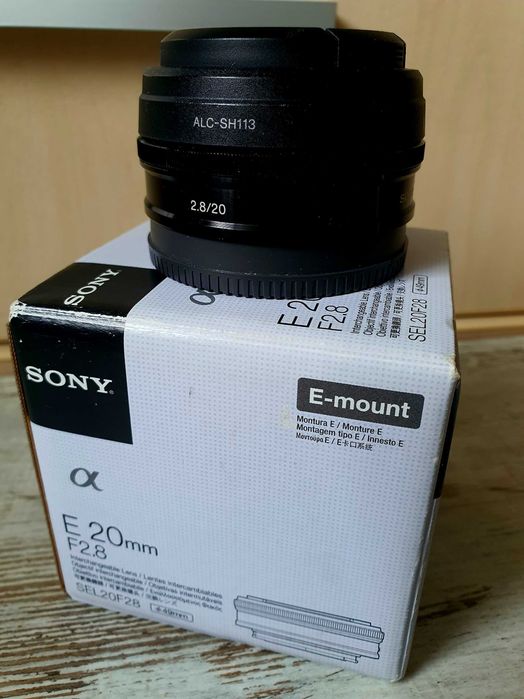 SONY E 20mm/F2.8