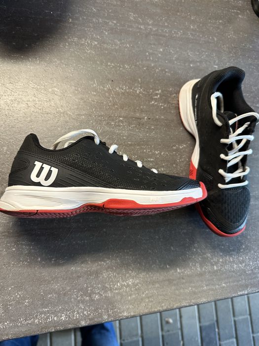 Обувки за тенис Wilson, отлично състояние