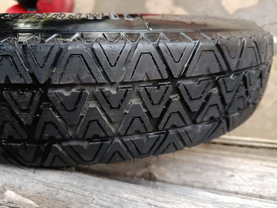 Резервна гума тип патерица BMW 15цола