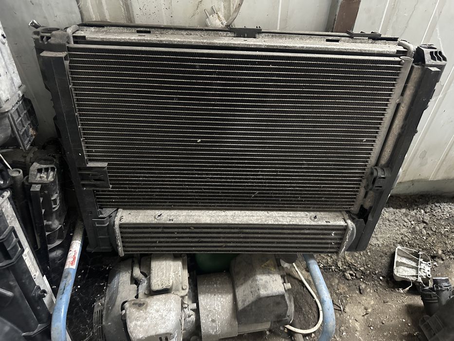 Radiatoare bmw e90 e91 e92 e87 e81 set radiatoare bmw e90 e91 e87 e81