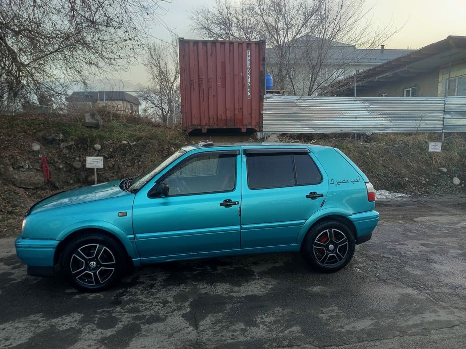 Автомобиль гольф