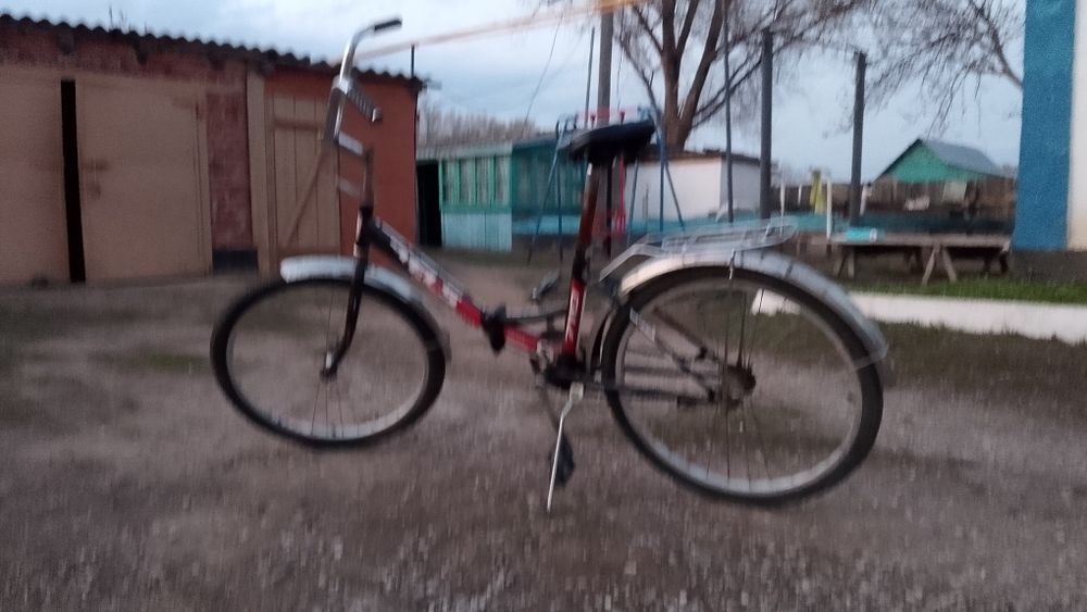 Продам велосипед стелс размер 720 ездил сам 7лет