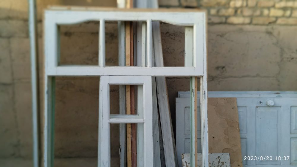 Taxta Eshik va deraza