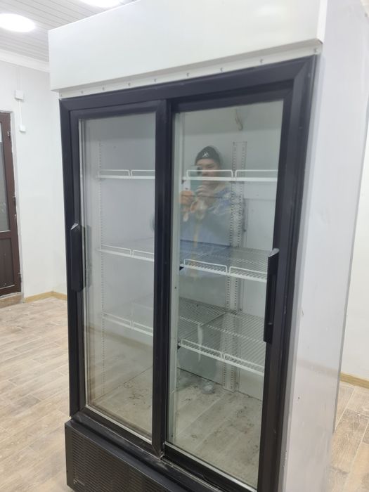 Продам Холодильник Шкаф
