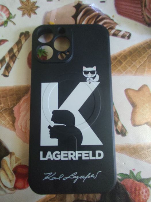 Чехлы на iPhone 13
