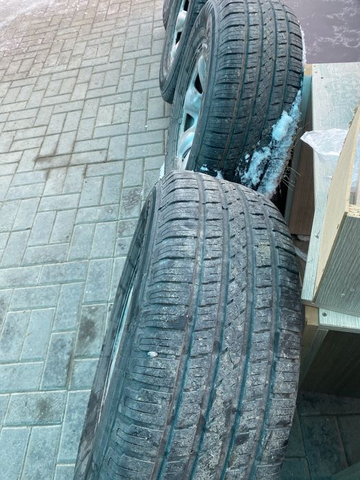 Продам шины с дисками 16 и 17