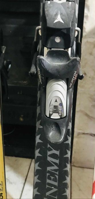 Моделът "Public Enemy" е унисекс ски