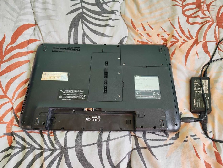 Лаптоп Toshiba Satellite L750D-14R