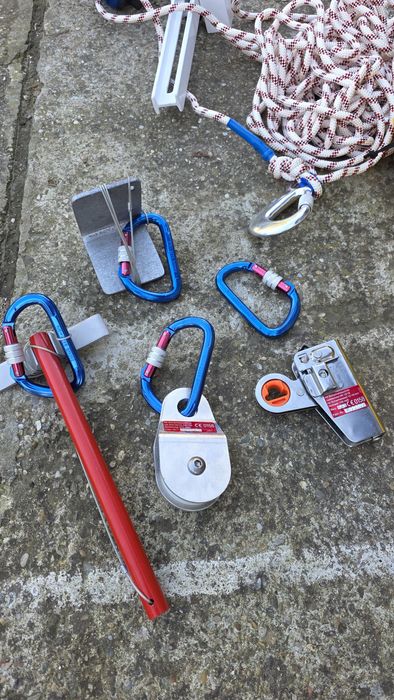 Echipament de salvare sau coborare  Nou