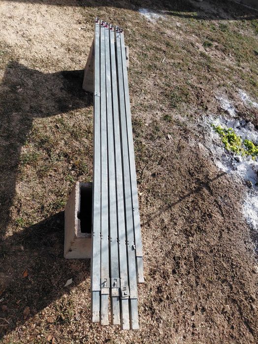 Calandrii,dreptare de ghidaji pentru  zidărie