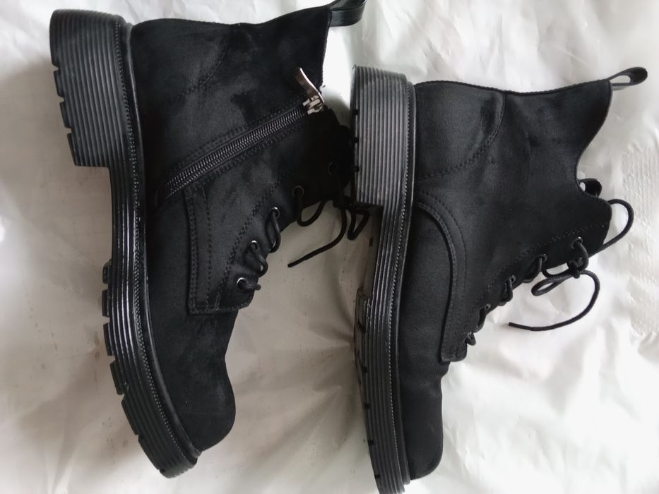 Продам ботинки демисезонные