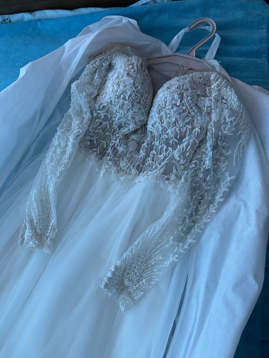 Rochie de mireasa + voal + crinolina 3 cercuri