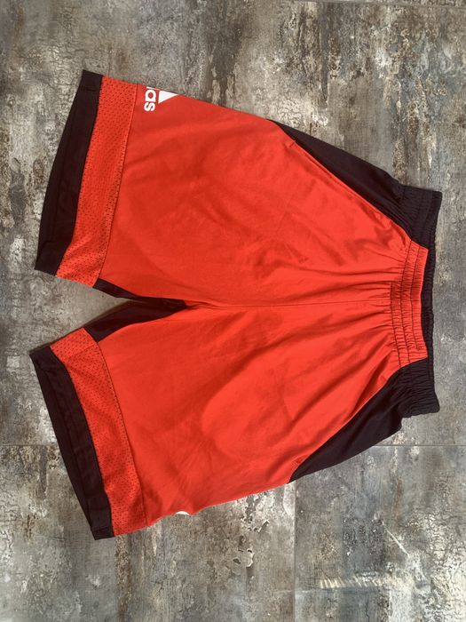 Pantaloni scurti Adidas