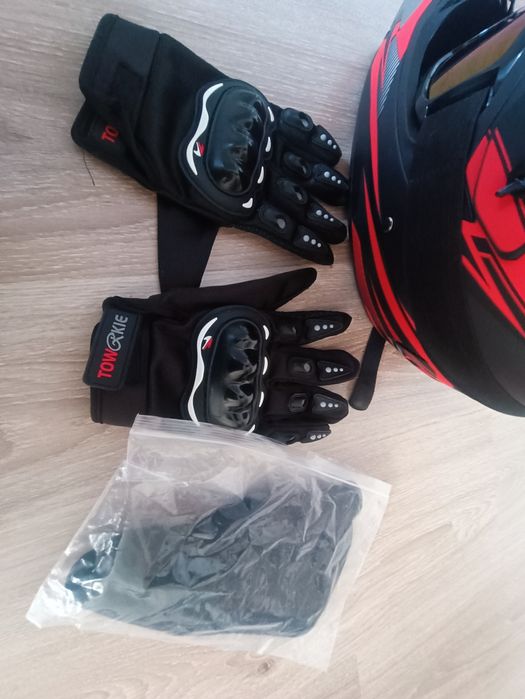 Кроссовый шлем для мото